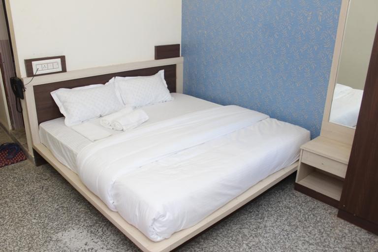 Hotel Pink Shark Sikar ภายนอก รูปภาพ